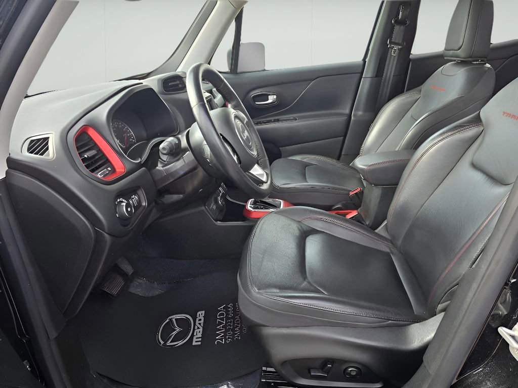 Used 2020 Jeep Renegade Trailhawk w/ Premium Leather Group image 12