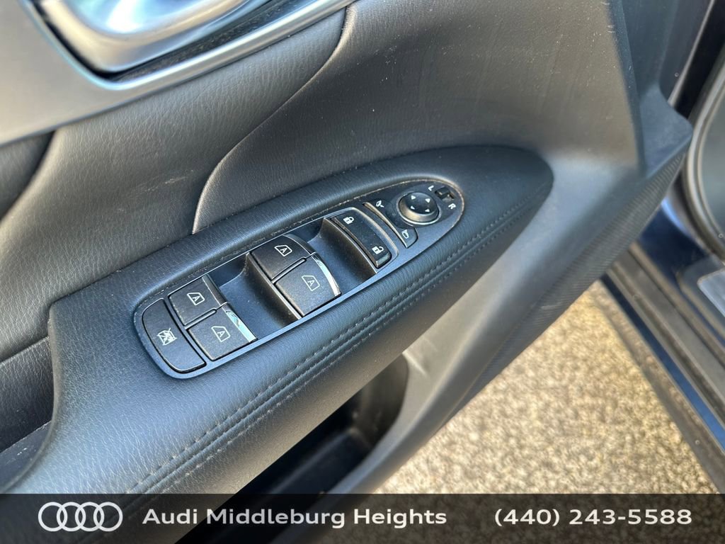 Used 2011 INFINITI M37 x w/ Premium Pkg AWD/4WD image 14