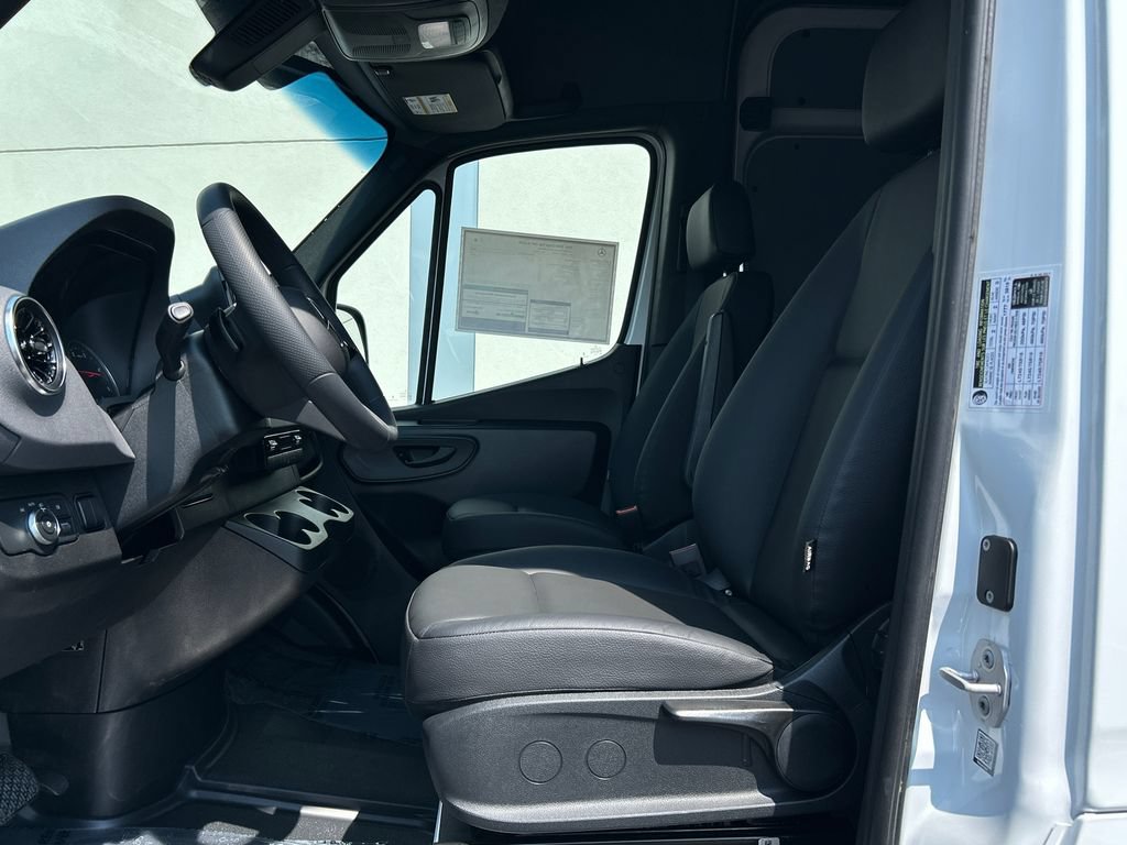 New 2026 Mercedes-Benz Sprinter 2500 image 14
