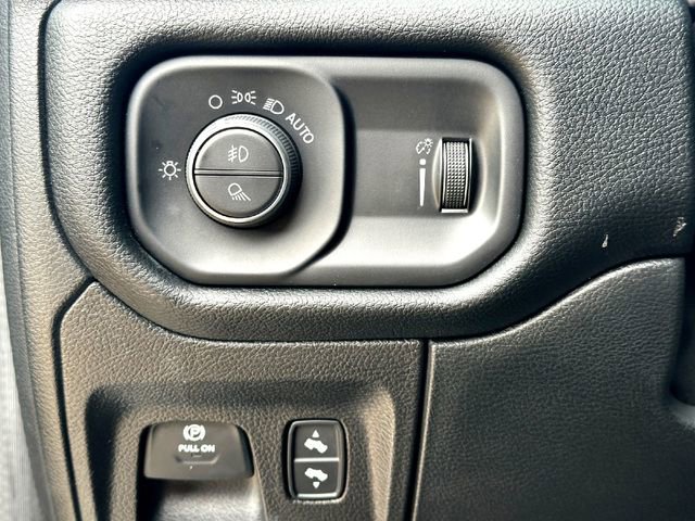 Used 2020 RAM 1500 Lone Star RWD image 15