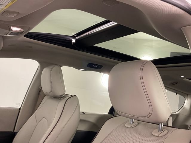 Used 2020 Chrysler Pacifica Limited FWD image 11
