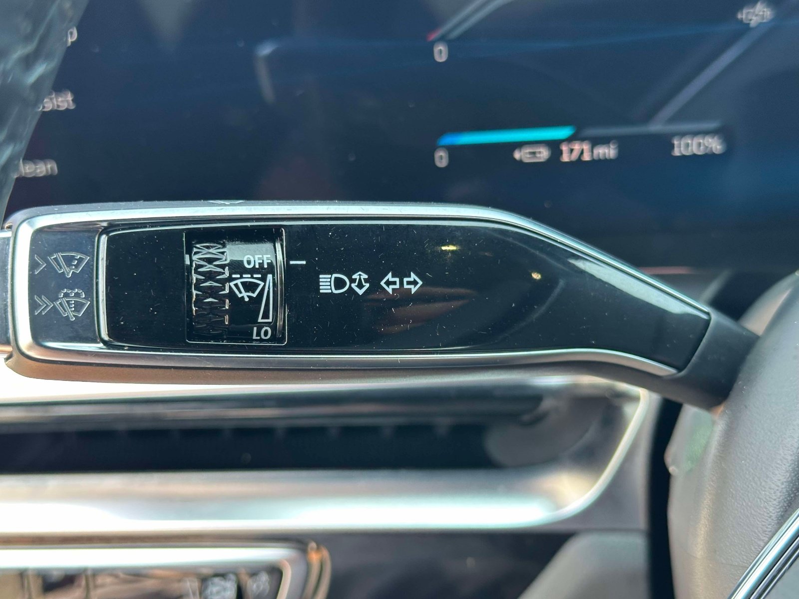 Certified 2025 Cadillac Lyriq Luxury RWD image 19