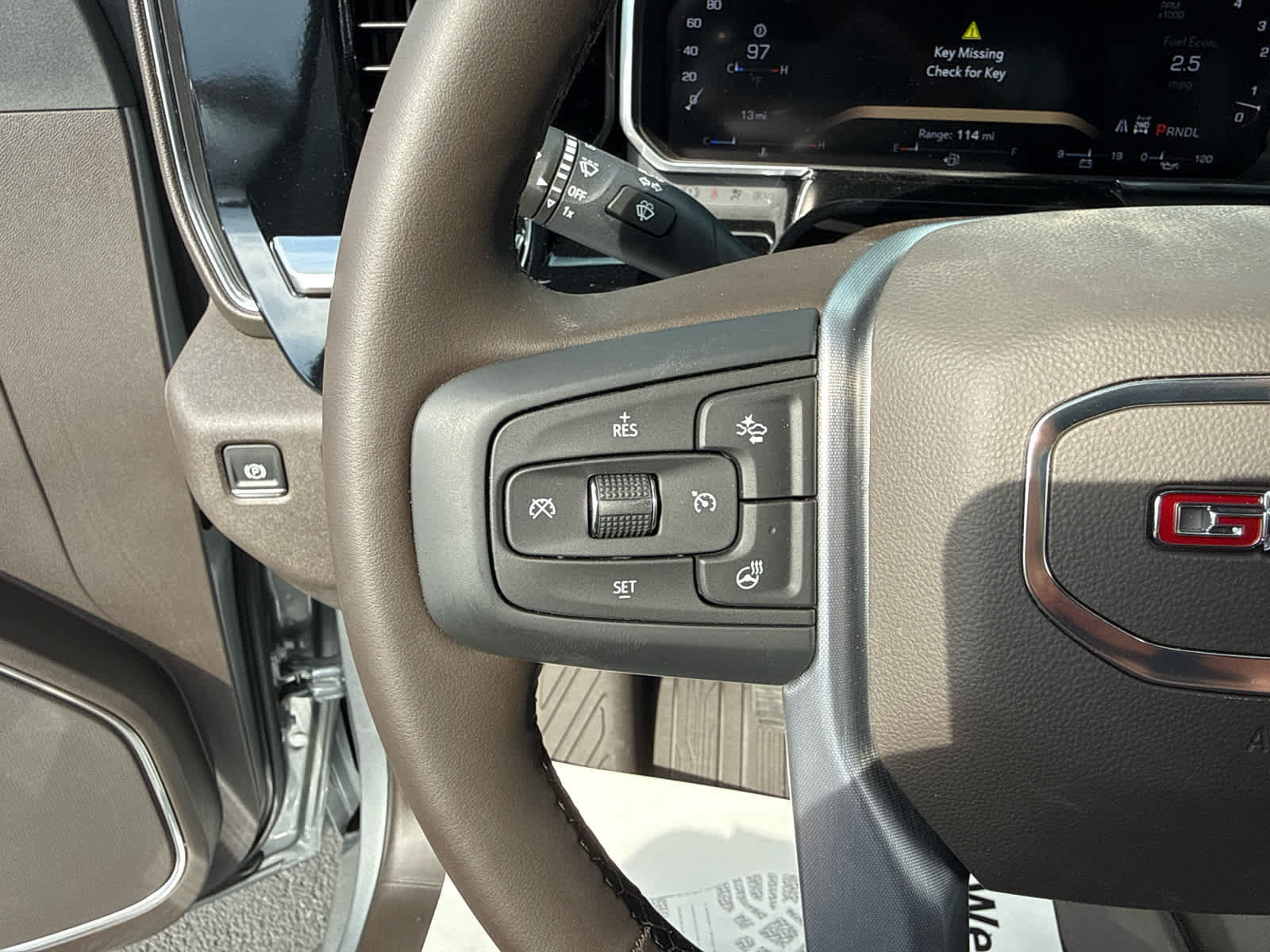 New 2026 GMC Sierra 3500 SLT w/ SLT Premium Package AWD/4WD image 17