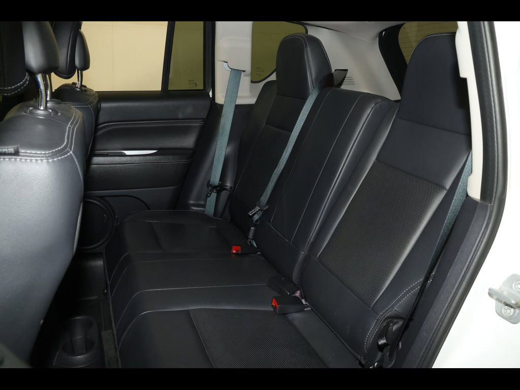 Used 2014 Jeep Compass Latitude image 17