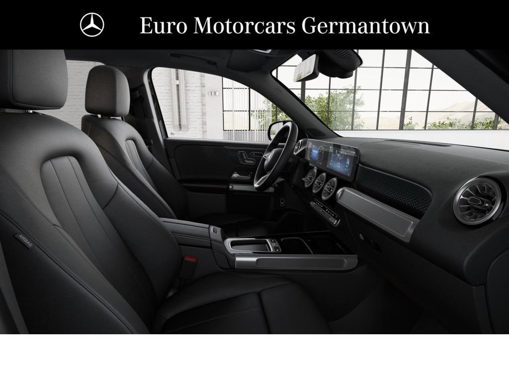 New 2026 Mercedes-Benz GLB 250 4MATIC image 4