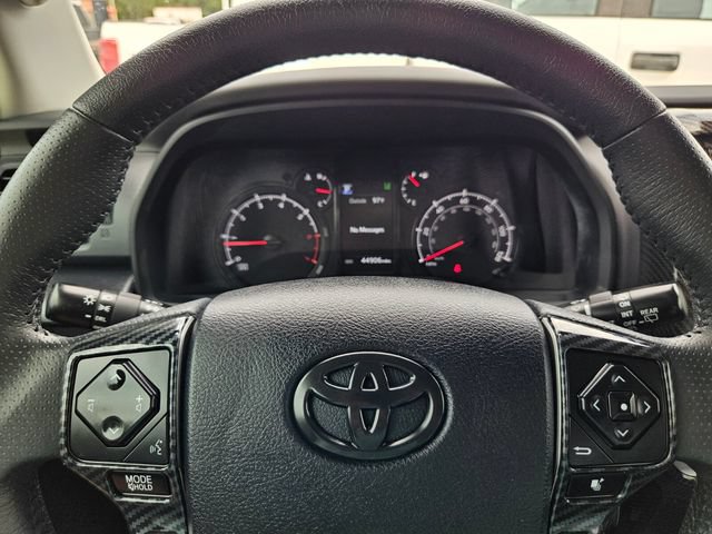 Used 2022 Toyota 4Runner Trail Special Edition AWD/4WD image 33