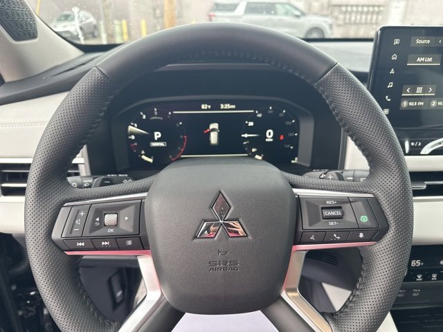 New 2025 Mitsubishi Outlander AWD image 7