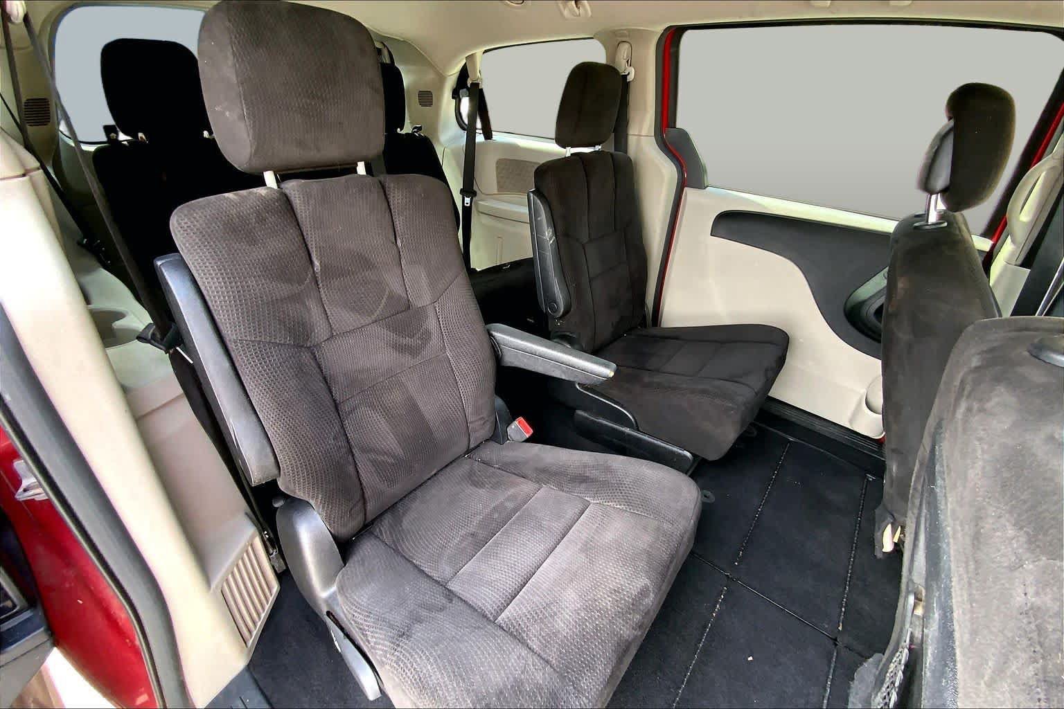 Used 2013 Dodge Grand Caravan SXT FWD image 20