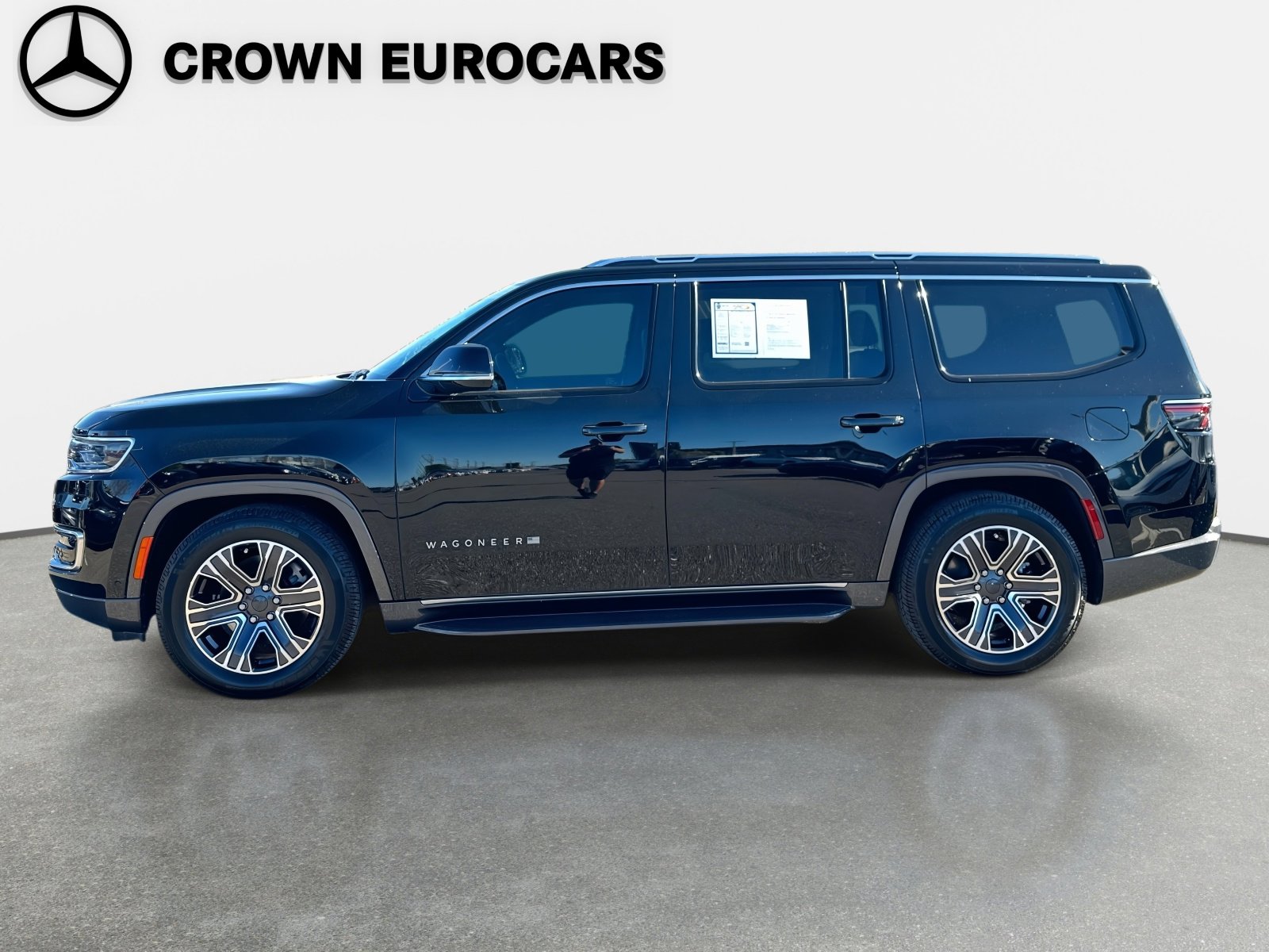 Used 2022 Jeep Wagoneer Series III w/ Flexible Seating Group image 4