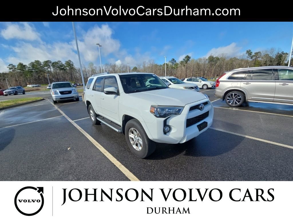 Used 2017 Toyota 4Runner SR5 Premium image 3