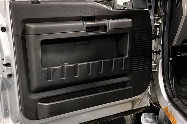 Used 2011 Ford F250 Lariat w/ Snow Plow Prep Pkg image 19
