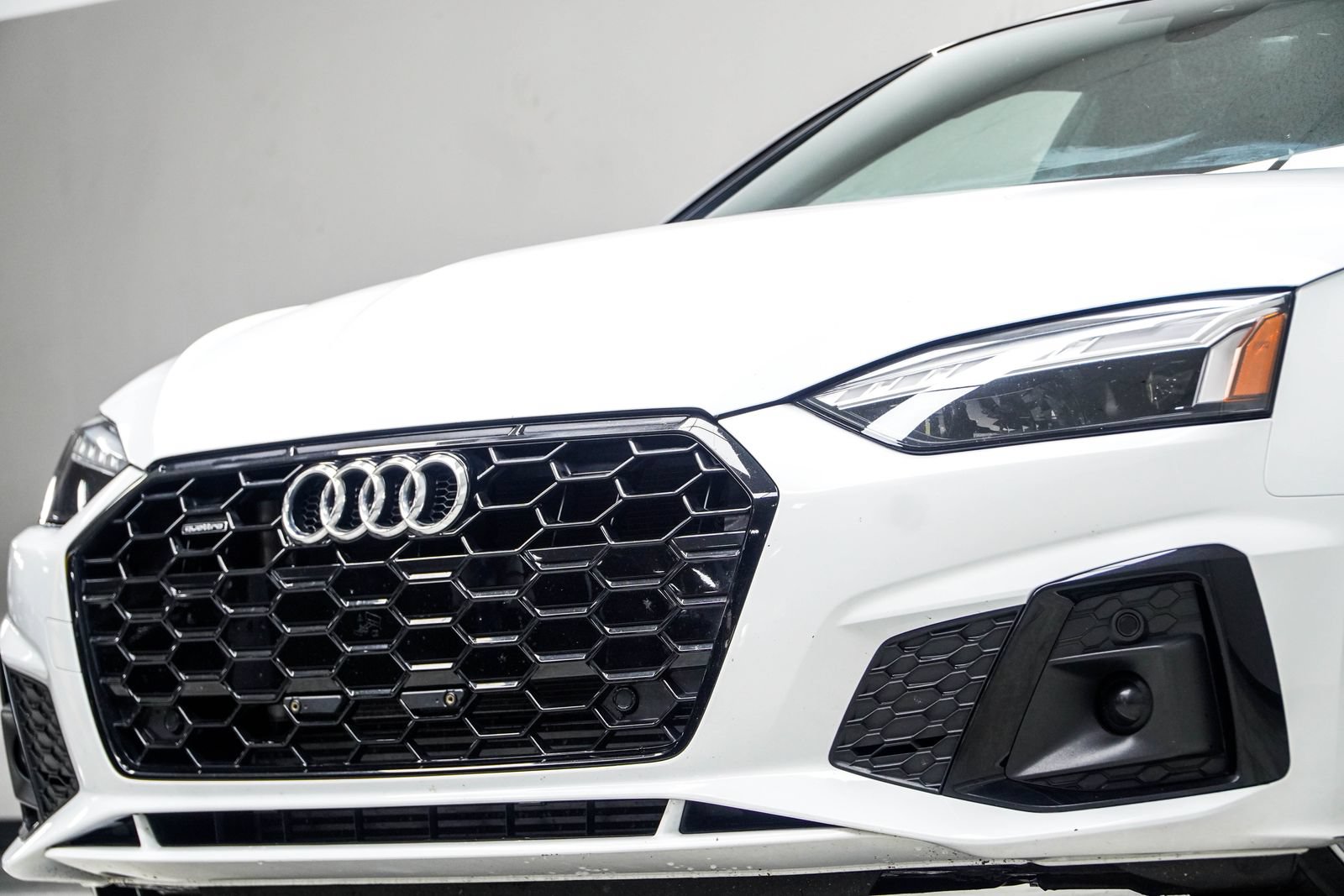 Used 2025 Audi A5 2.0T Premium Plus AWD/4WD image 2