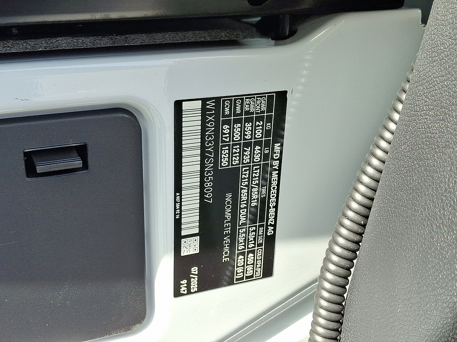 New 2025 Mercedes-Benz Sprinter 4500 image 25