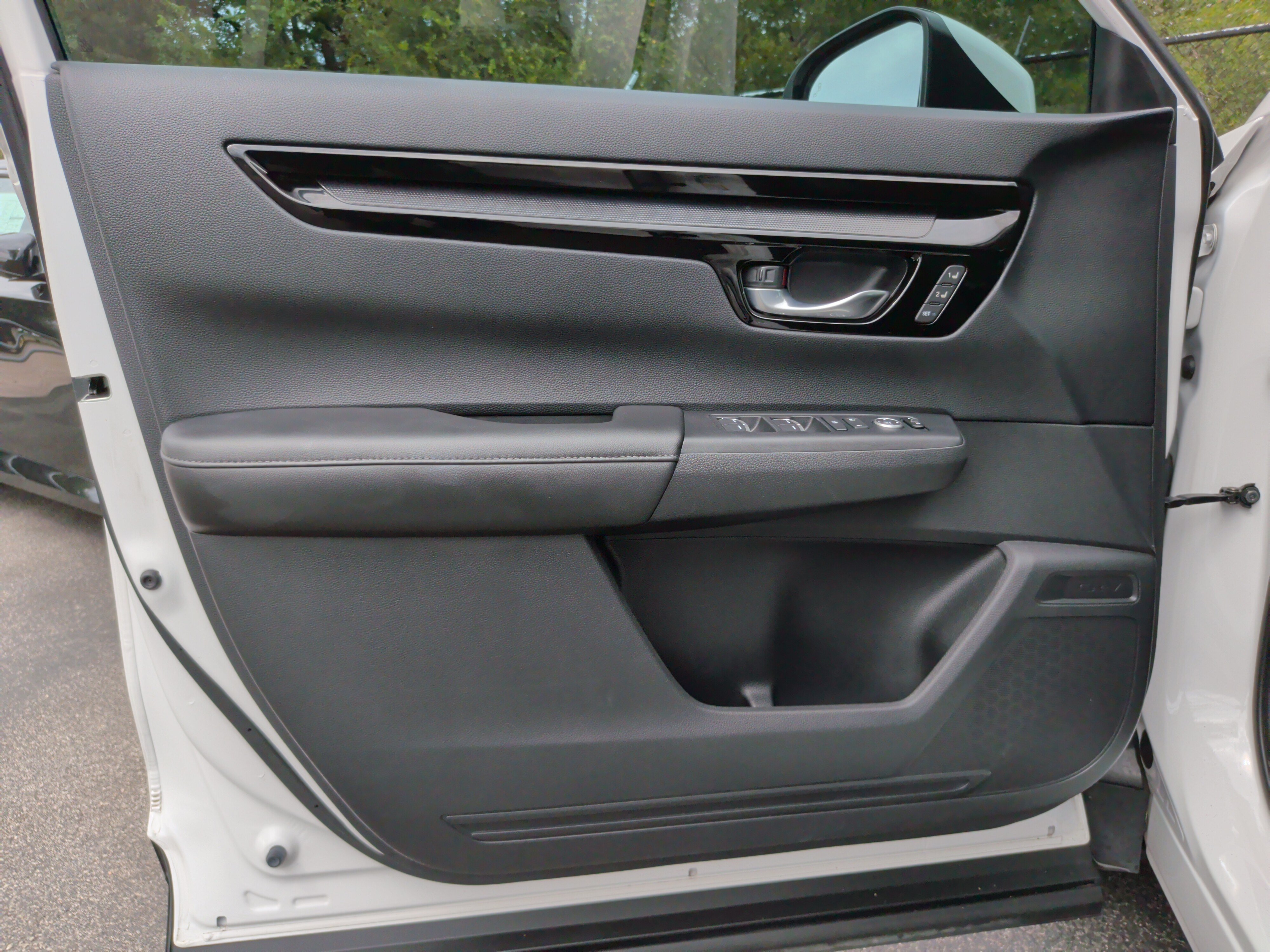 Used 2024 Honda CR-V EX-L image 26