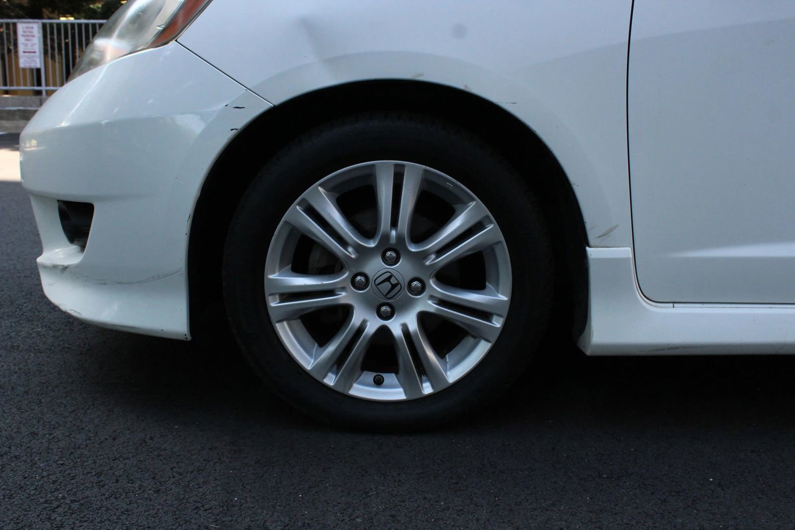 Used 2010 Honda Fit Sport image 9