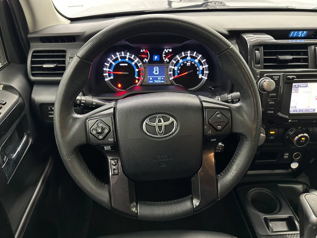 Used 2018 Toyota 4Runner TRD Off-Road Premium AWD/4WD image 25