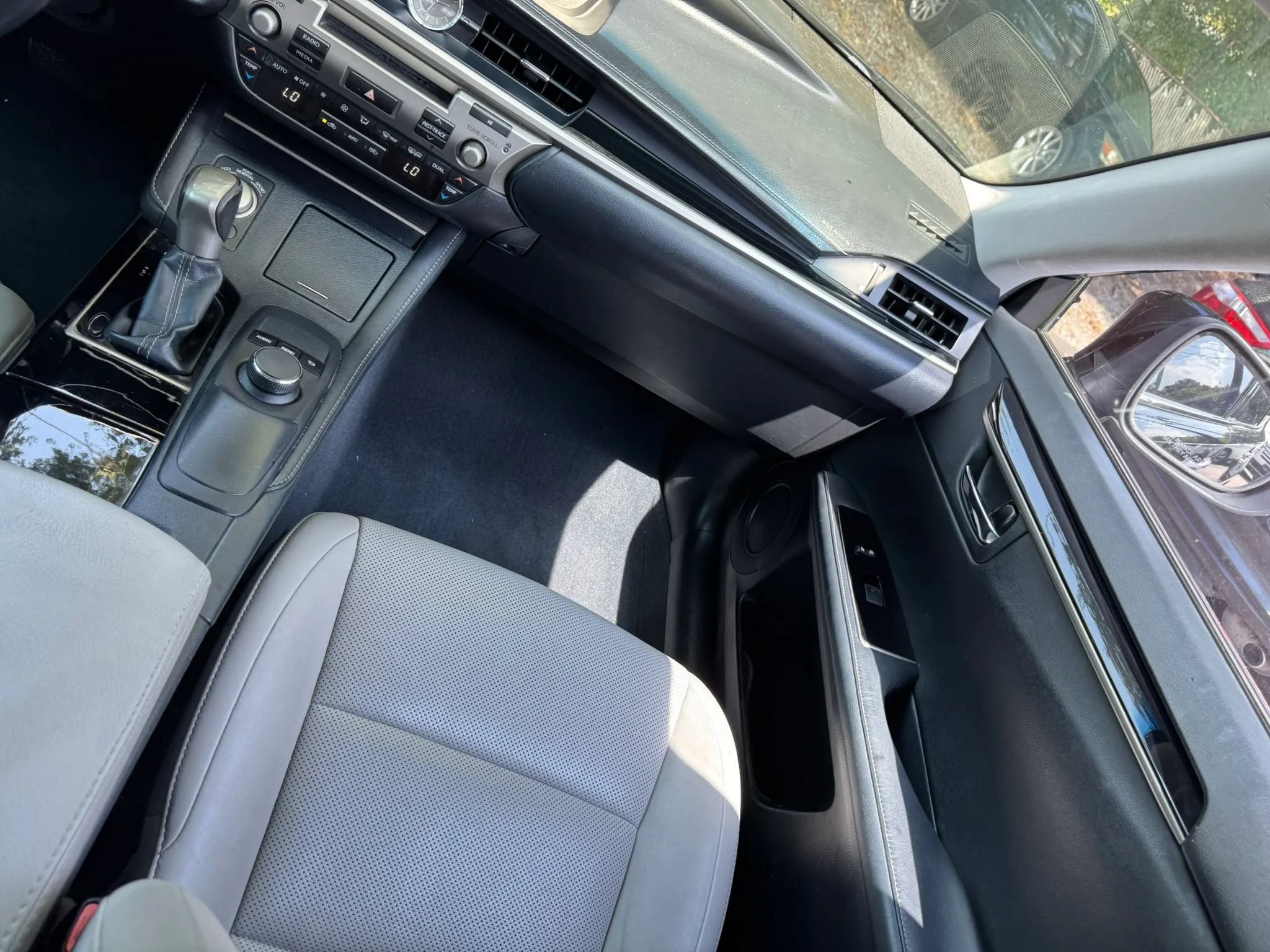Used 2016 Lexus ES 350 FWD image 12
