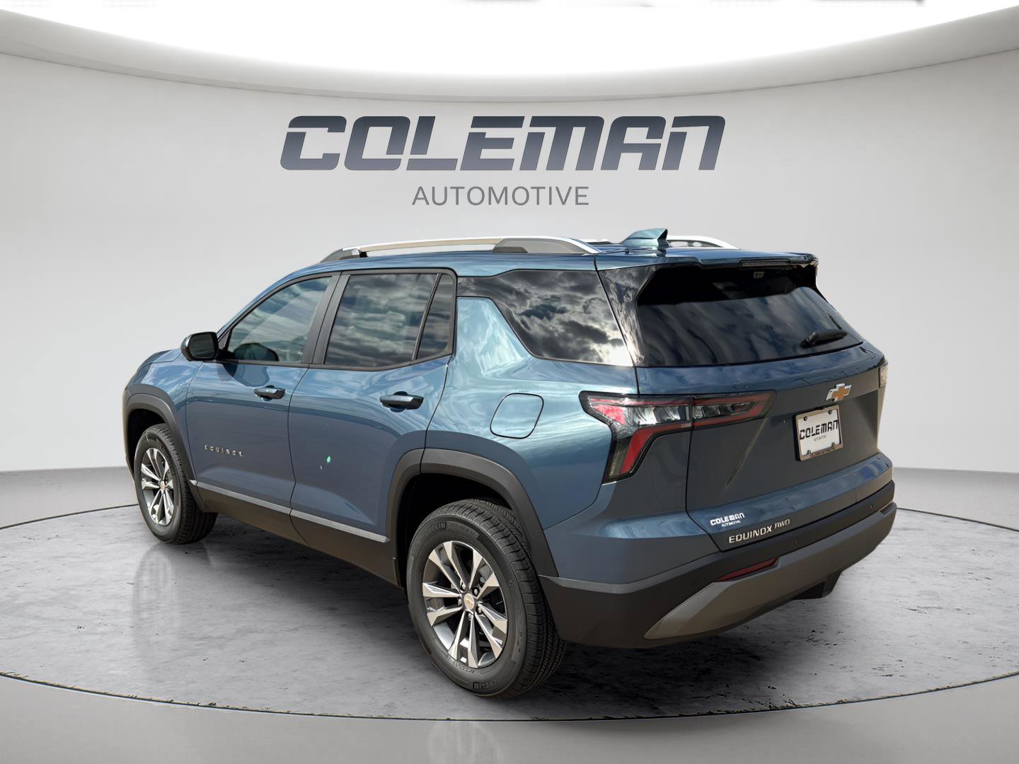 New 2026 Chevrolet Equinox LT image 3