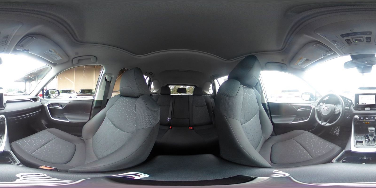 Used 2025 Toyota RAV4 XLE w/ Convenience Package image 44