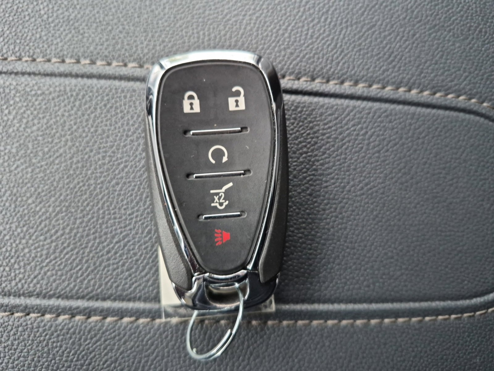 Used 2019 Chevrolet Traverse LT FWD image 31