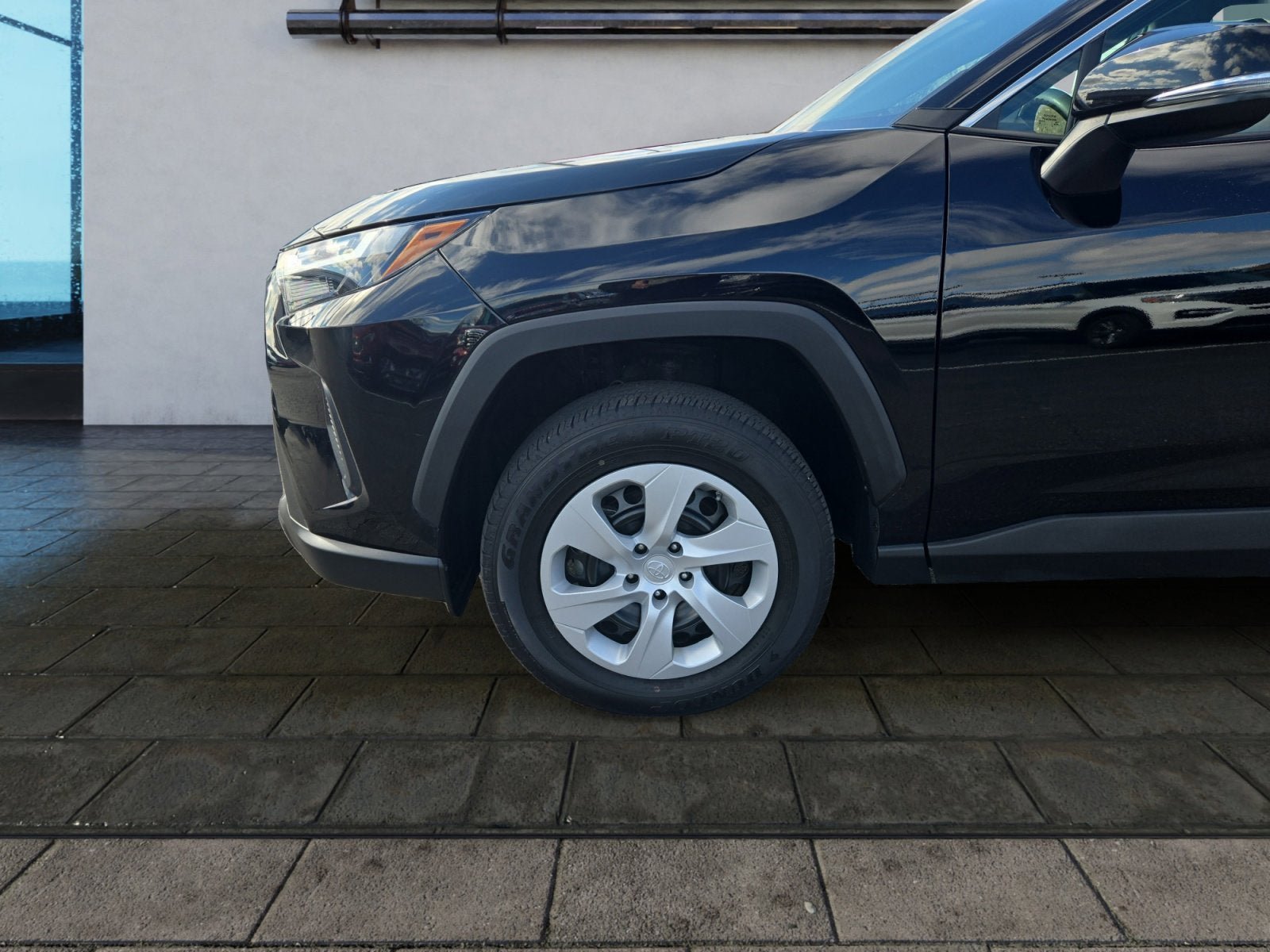 Used 2024 Toyota RAV4 LE image 26
