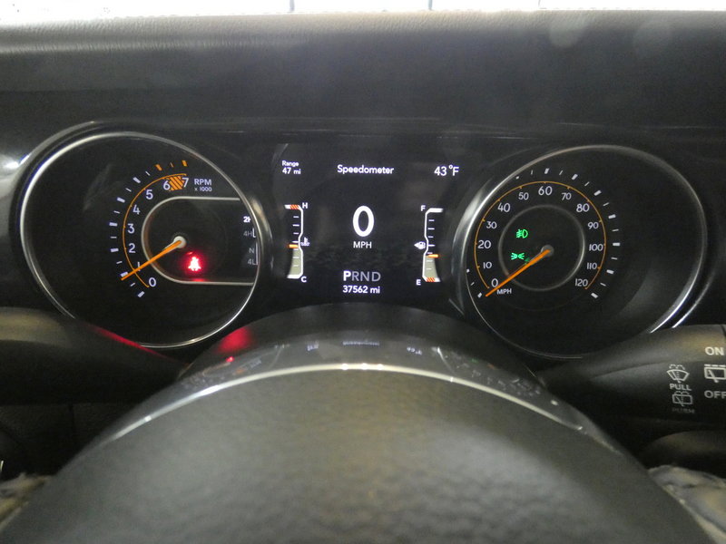 Used 2022 Jeep Wrangler Unlimited Sahara image 18