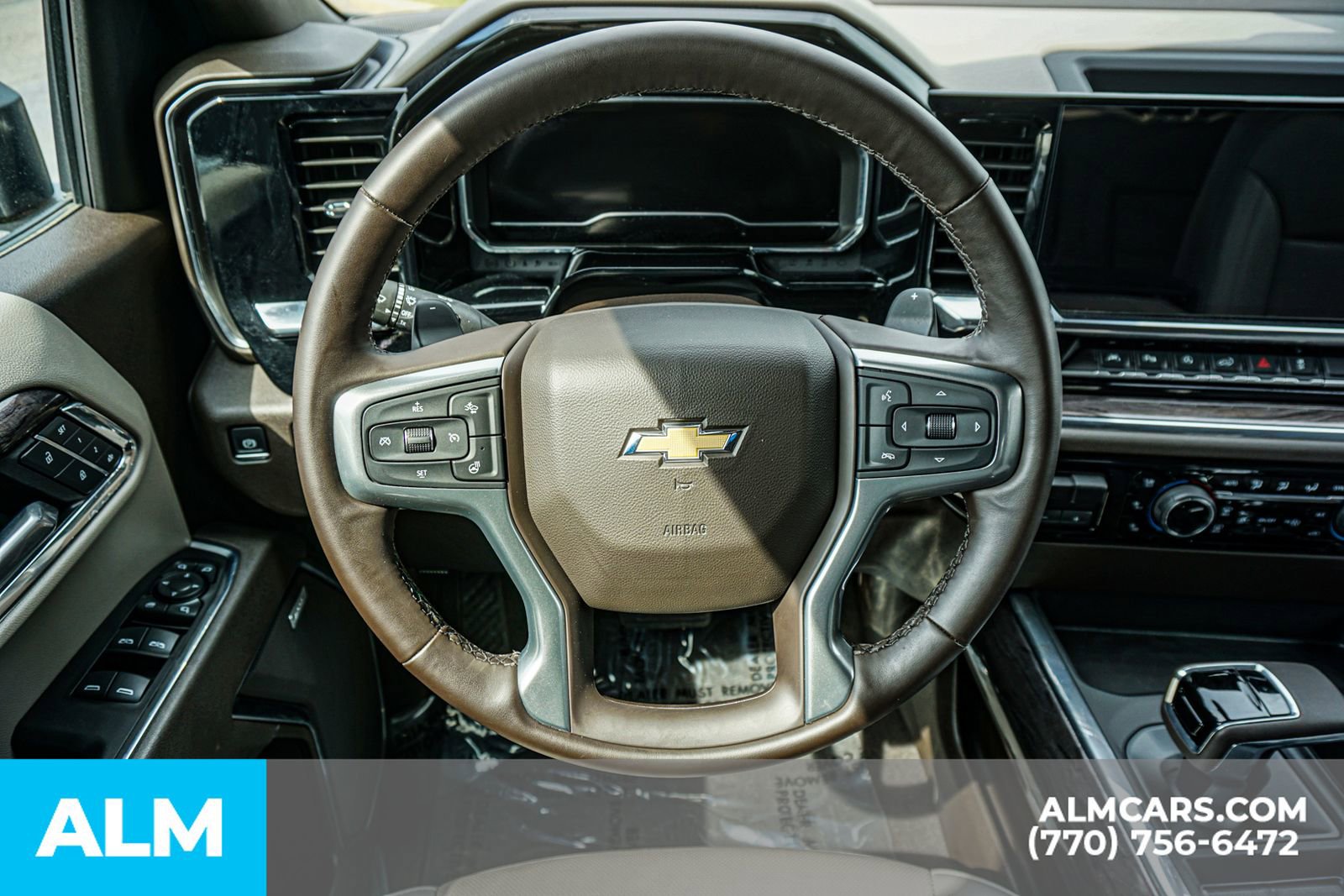 Used 2025 Chevrolet Silverado 1500 LTZ w/ LTZ Convenience Package II RWD image 30
