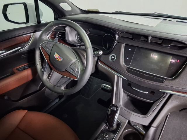 Used 2025 Cadillac XT5 Sportv AWD/4WD image 17