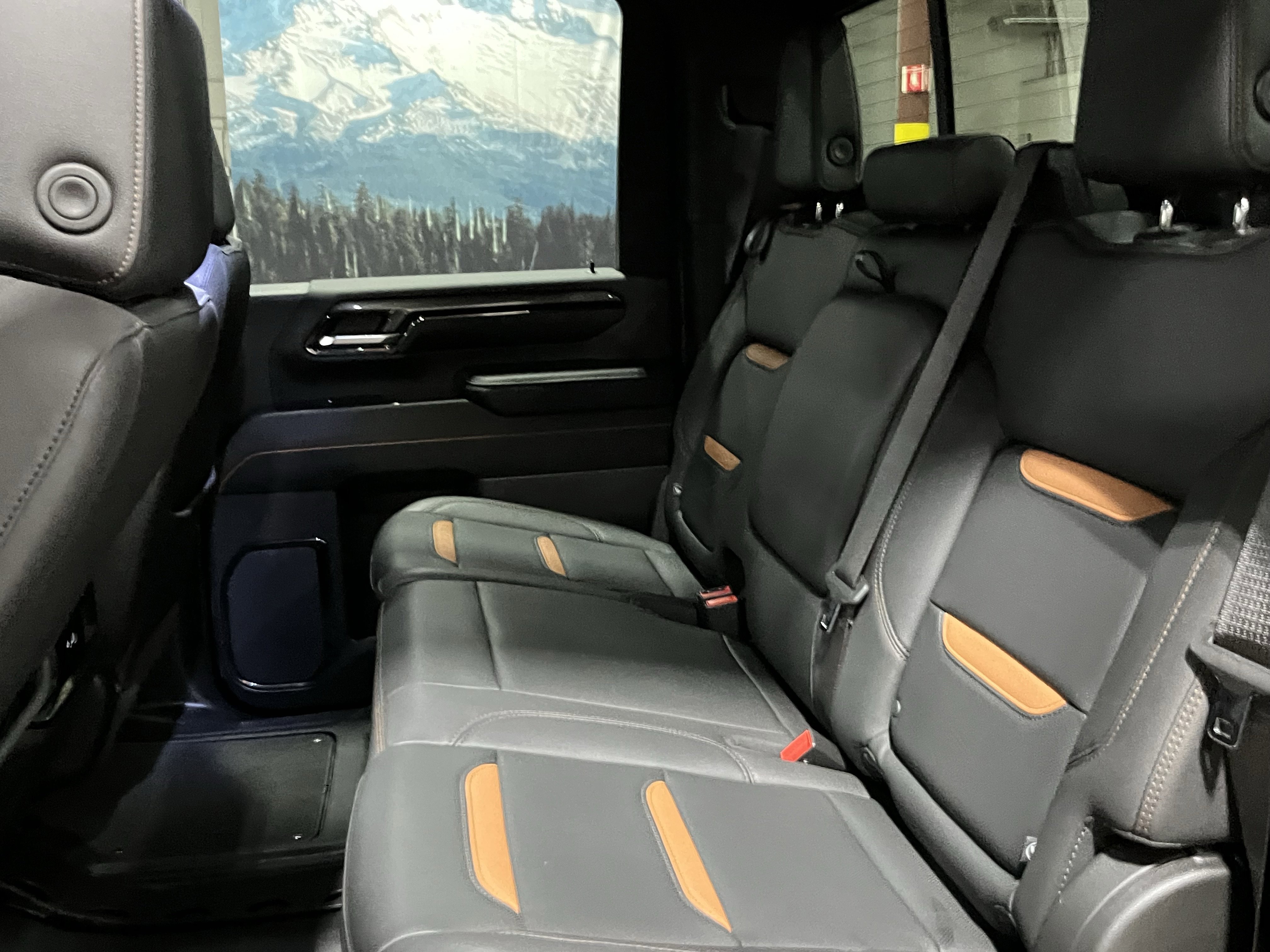 Used 2024 GMC Sierra 3500 AT4 w/ AT4 Premium Plus Package image 16