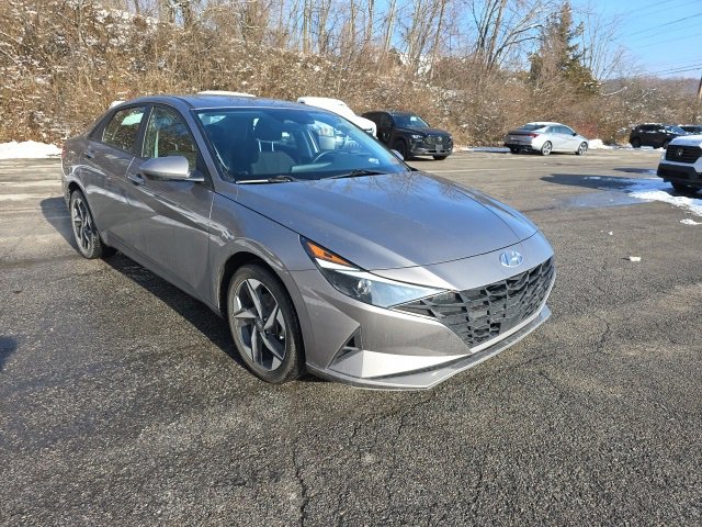 Used 2023 Hyundai Elantra SEL w/ Convenience Package image 7