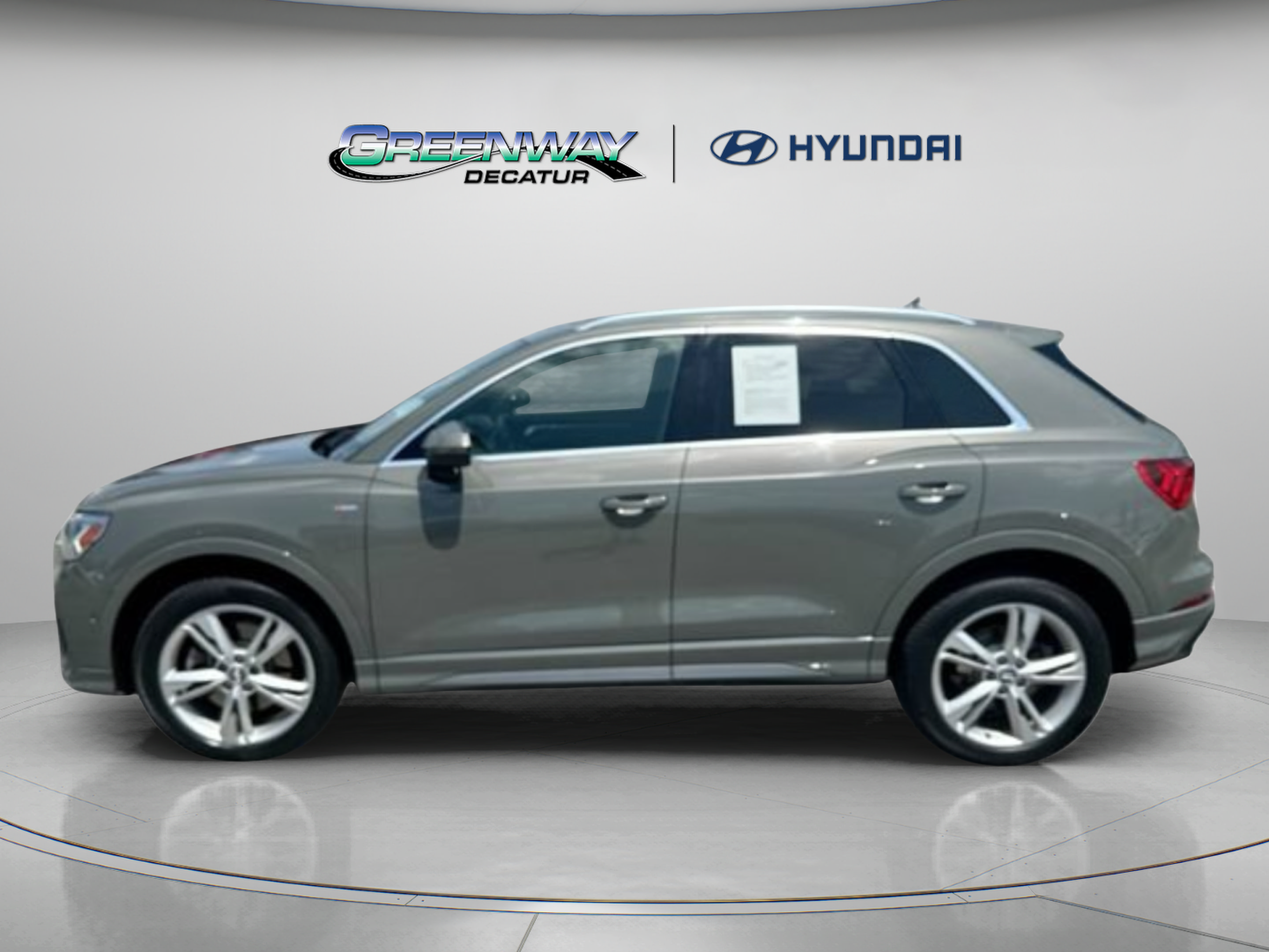 Used 2019 Audi Q3 2.0T Prestige AWD/4WD image 5