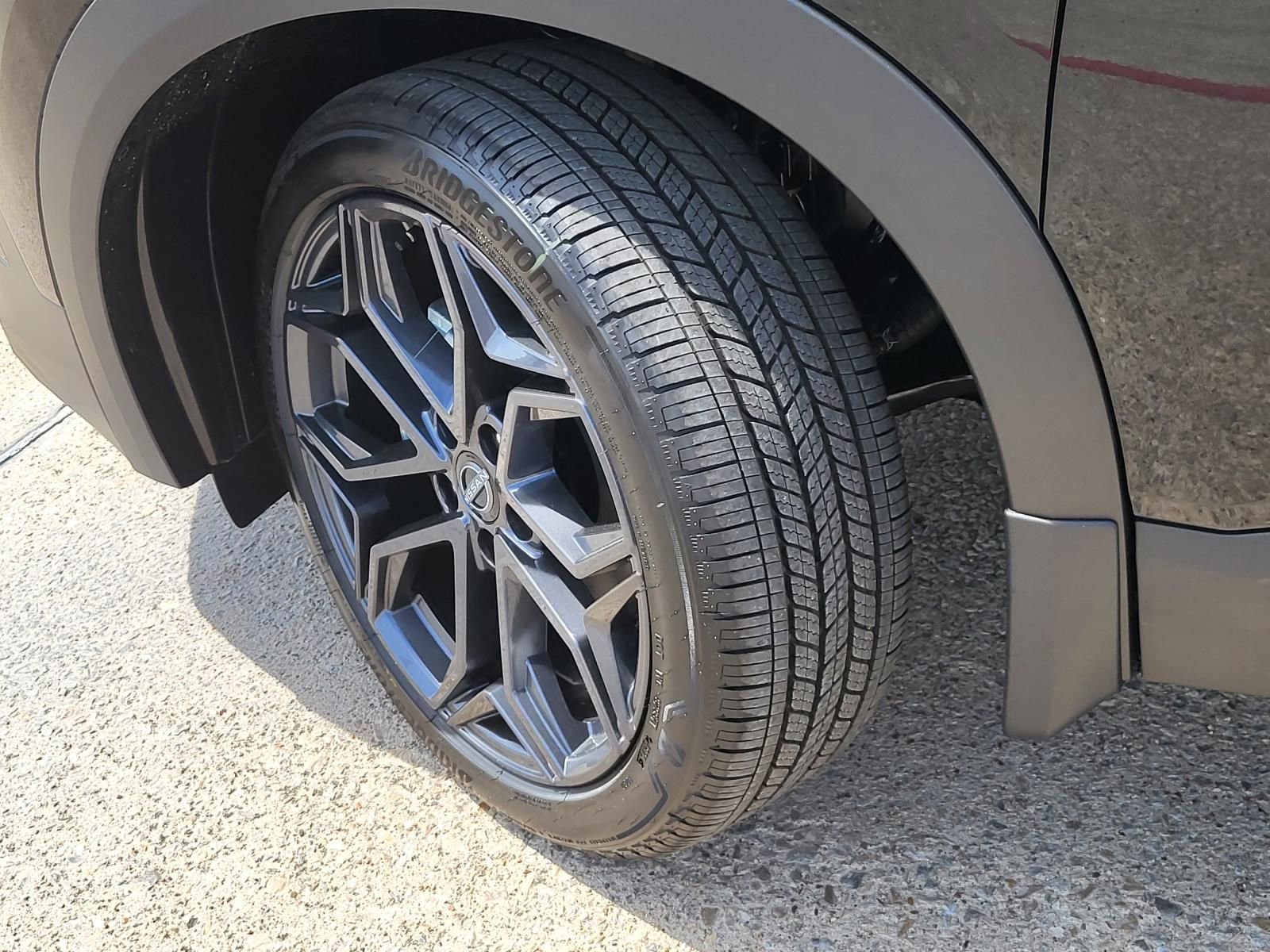 New 2026 Nissan Kicks SR FWD image 11