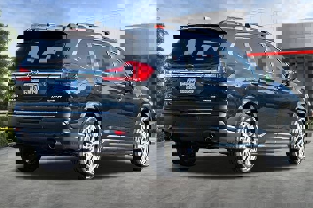 Used 2022 Subaru Ascent Limited image 4