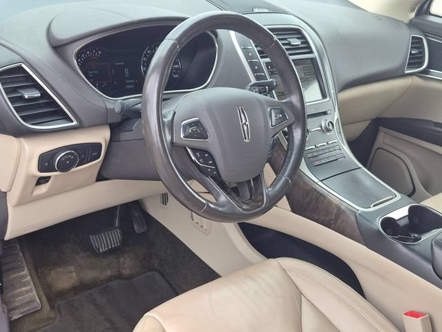 Used 2017 Lincoln MKX Select w/ Select Plus Package AWD/4WD image 11