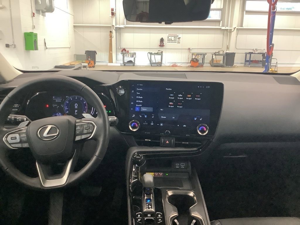 Used 2023 Lexus NX 350 AWD image 6