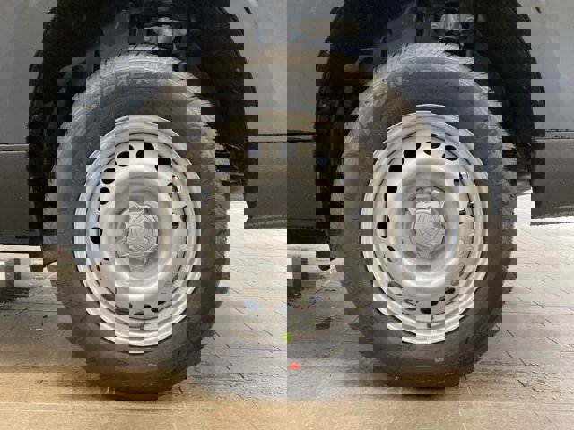 New 2025 Ford Maverick XL w/ Equipment Group 102A image 23