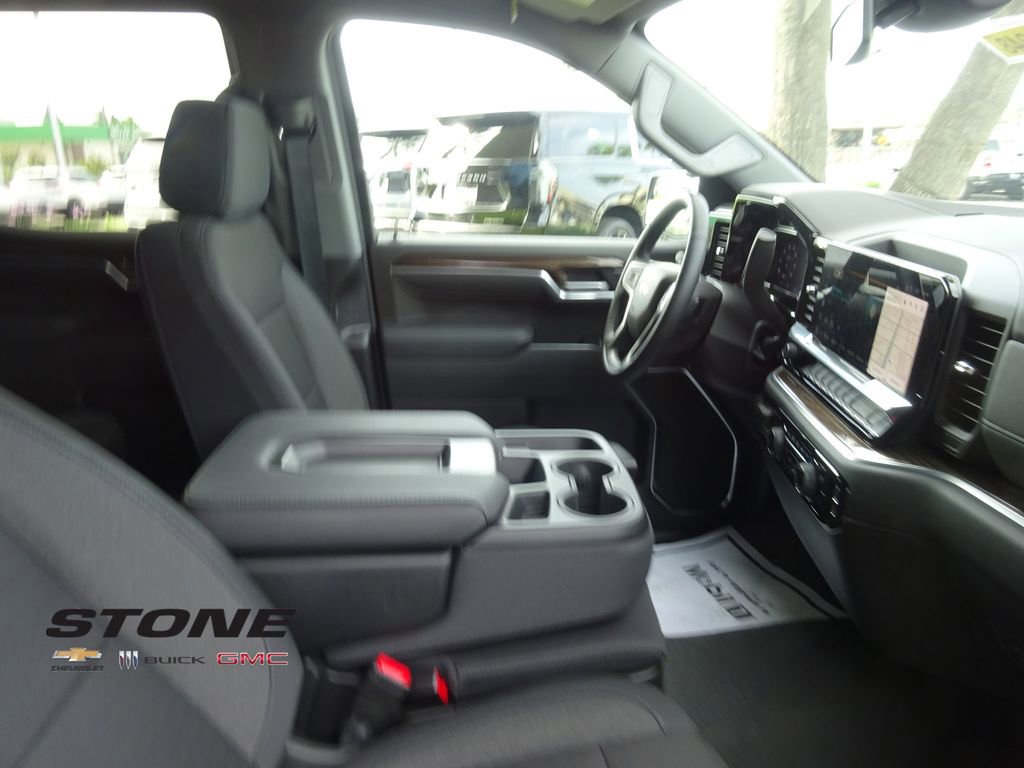 Used 2026 Chevrolet Silverado 1500 LT image 17