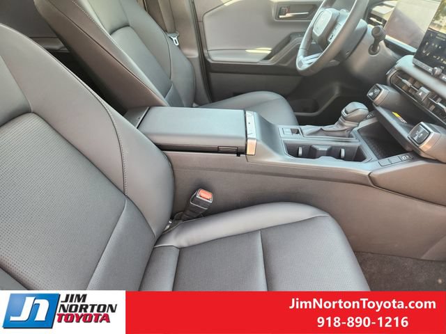Used 2026 Toyota RAV4 XLE Premium FWD image 15