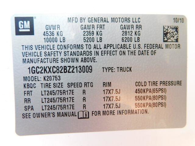 Used 2011 Chevrolet Silverado 2500 LT w/ Interior Plus Package AWD/4WD image 18