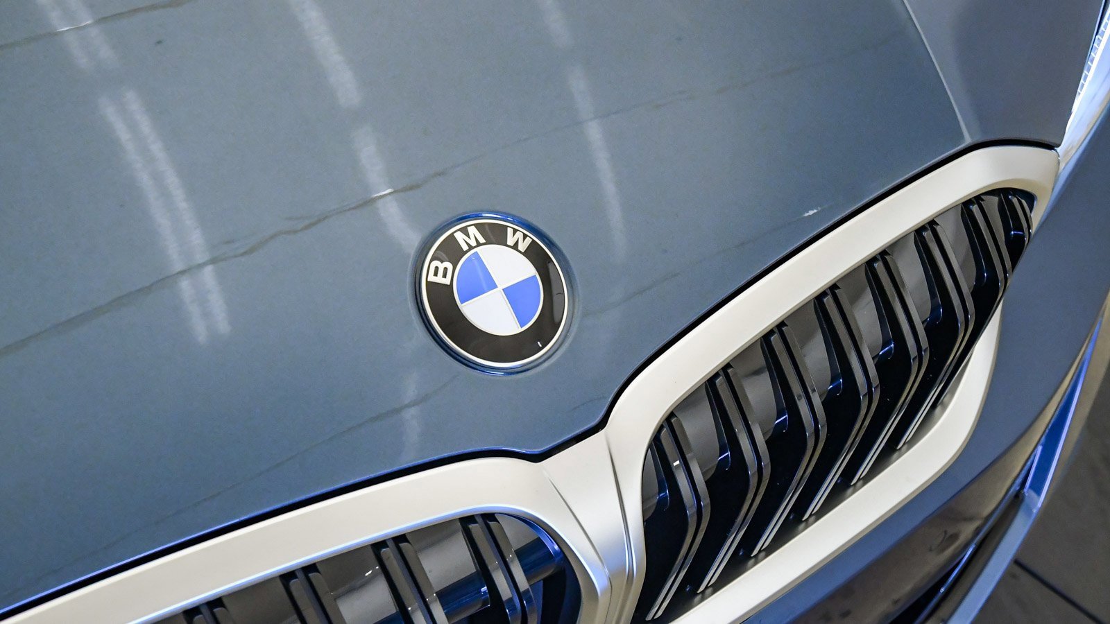 New 2026 BMW 330i Sedan w/ Premium Package image 8