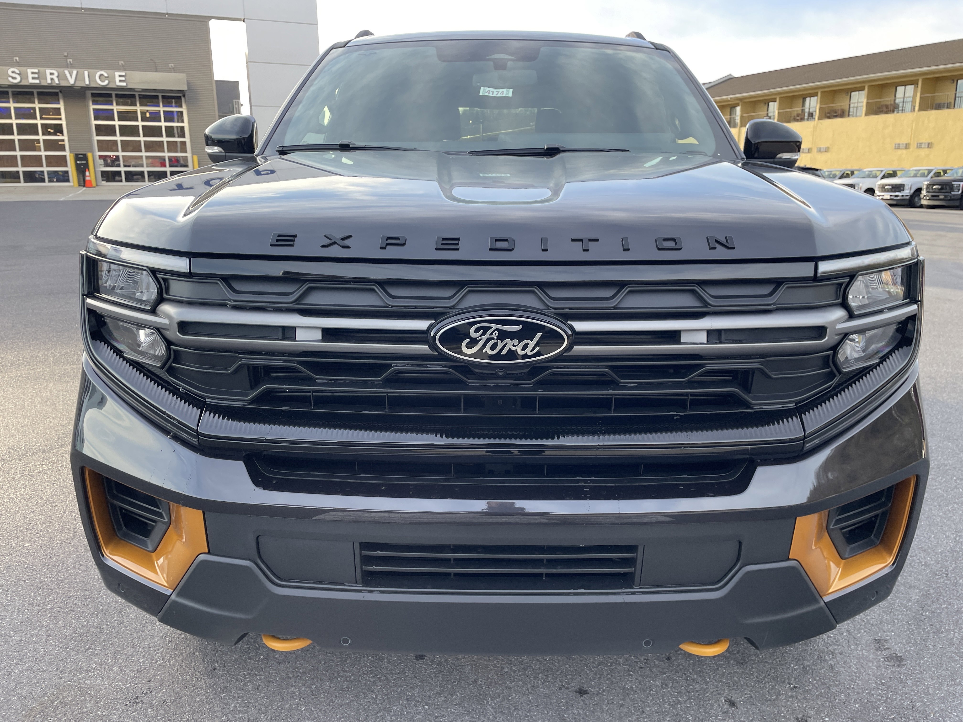 New 2025 Ford Expedition Tremor image 2