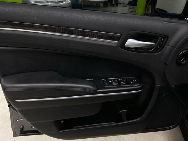 Used 2017 Chrysler 300 C AWD/4WD image 25