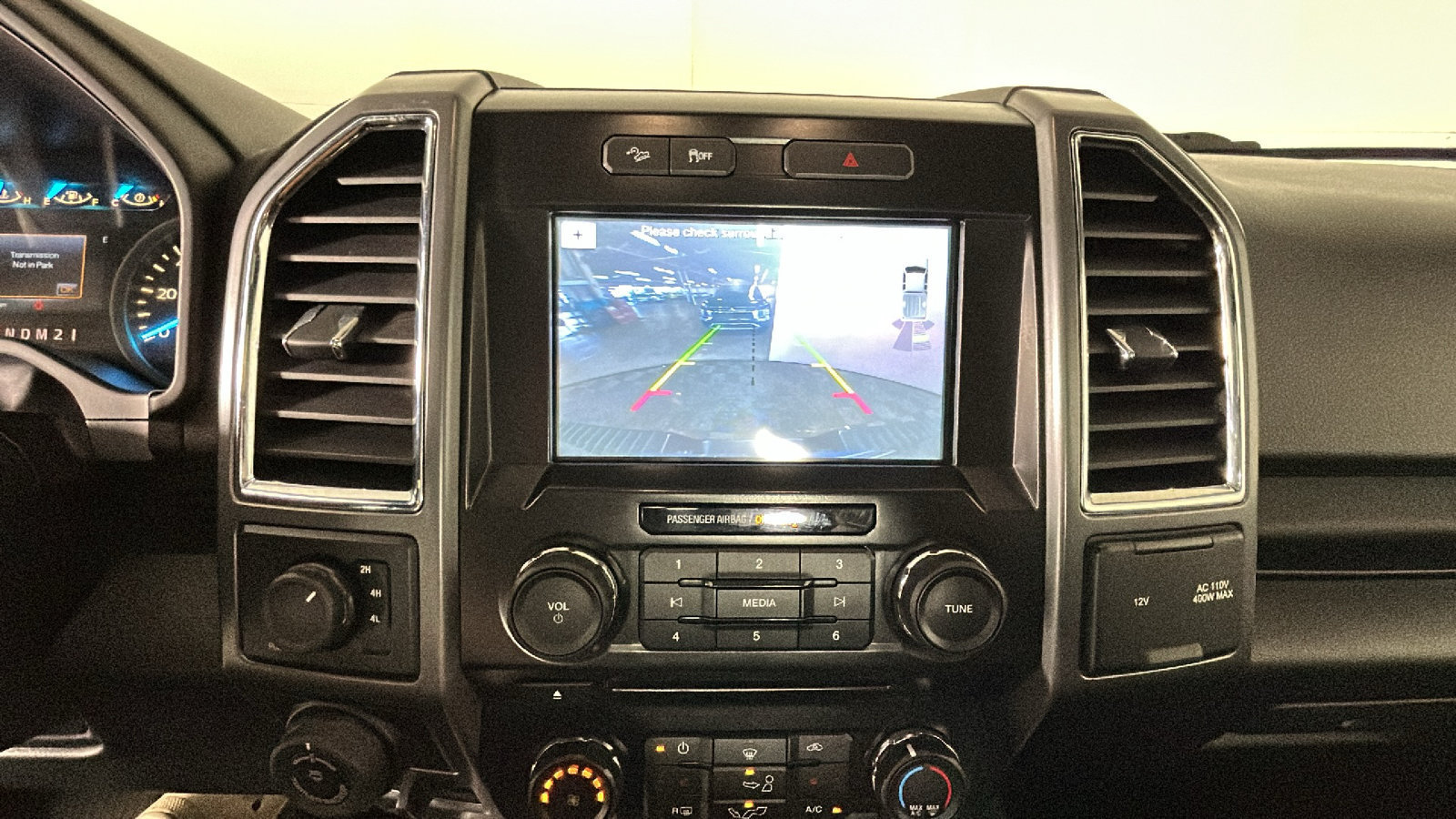 Used 2016 Ford F150 XLT w/ Equipment Group 302A Luxury AWD/4WD image 27