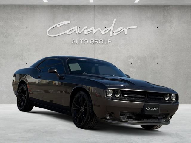 Used 2016 Dodge Challenger R/T w/ Blacktop Package RWD image 2