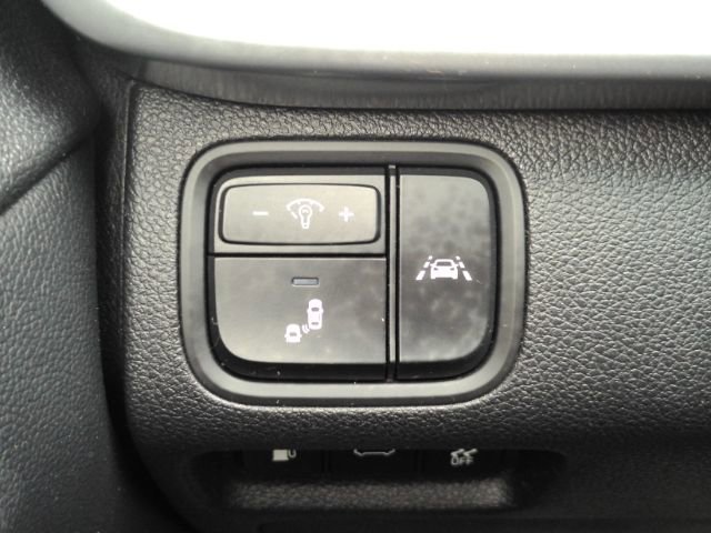 Used 2019 Kia Optima SX image 37