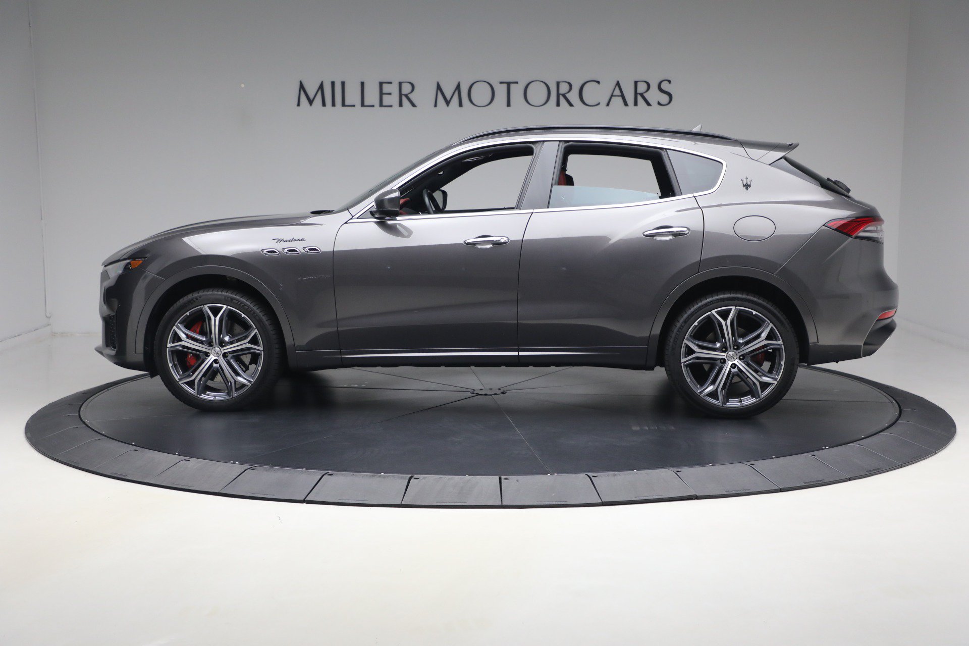 Certified 2023 Maserati Levante Modena AWD/4WD image 3