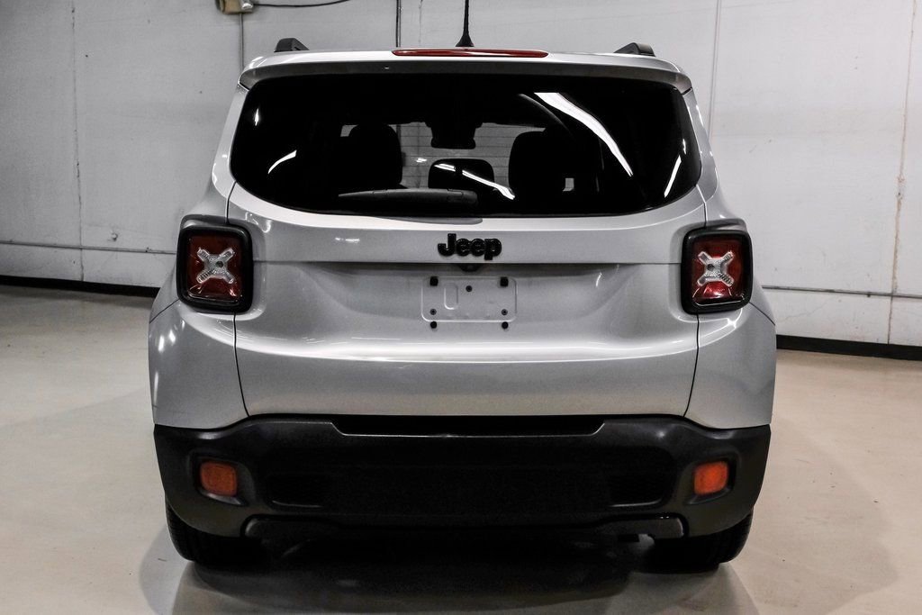 Used 2017 Jeep Renegade Altitude image 11