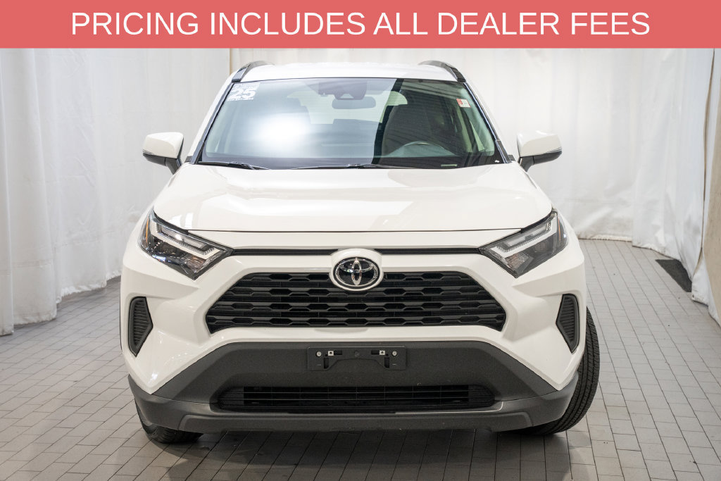 Used 2025 Toyota RAV4 XLE w/ Weather Package AWD/4WD image 2