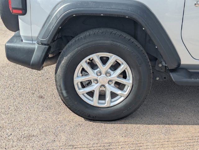 Used 2023 Jeep Wrangler Sport AWD/4WD image 10