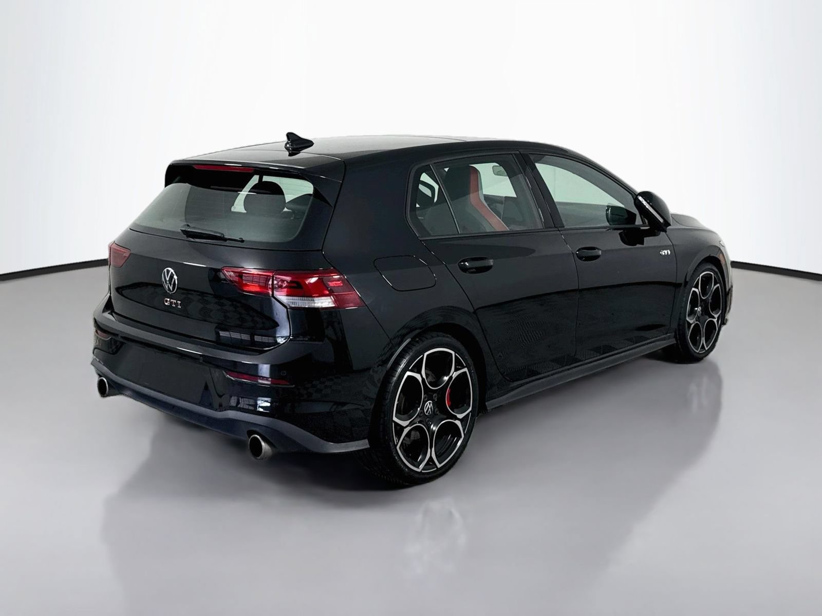 Certified 2025 Volkswagen GTI Autobahn FWD image 9